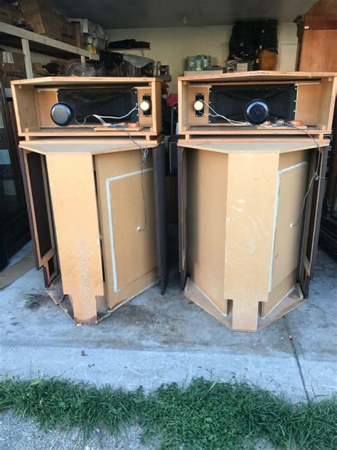 are fry's klipsch speakers fake